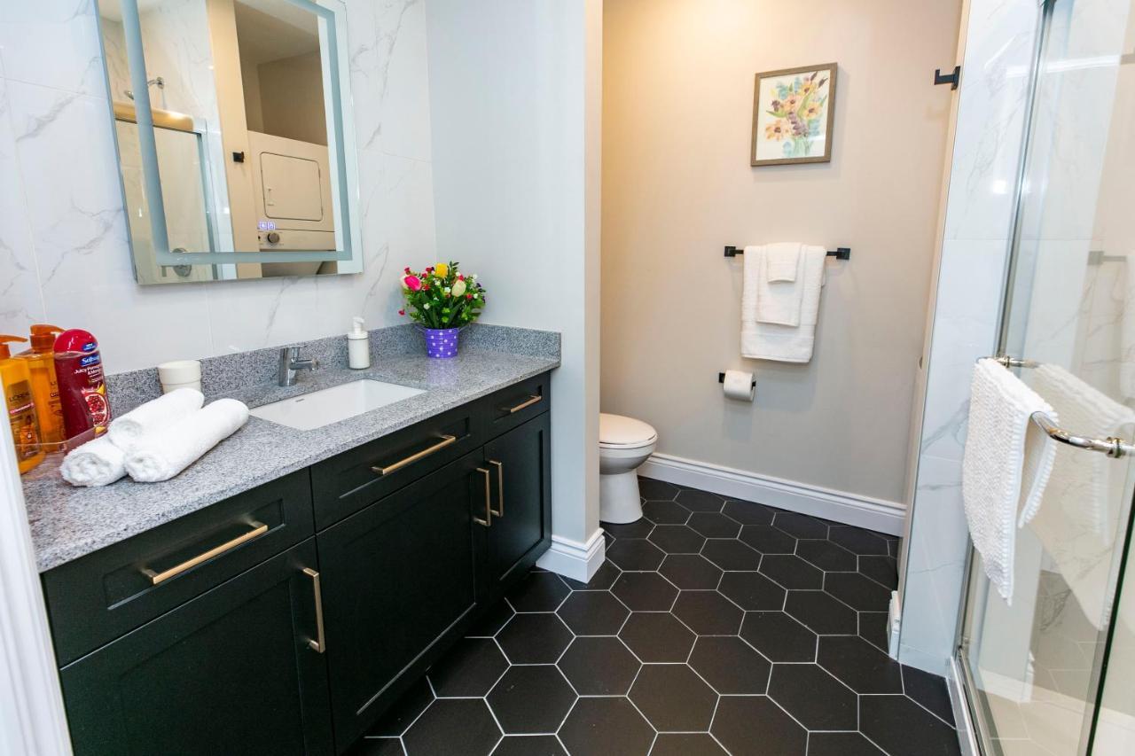 Luxury 1Br With King Bed - Steps From Byward Market! Apartman Ottawa Kültér fotó